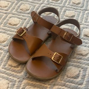 Footmates Tide Waterproof Sandal | Size 9